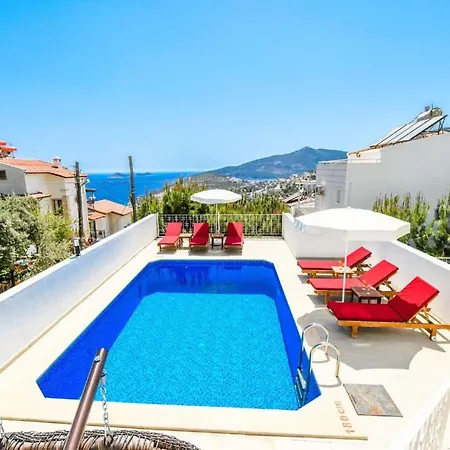 You Will Love This Luxury 3 Bedroom Villa, 1047 *
