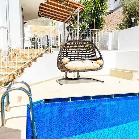Villa You Will Love This Luxury 3 Bedroom Villa, 1047